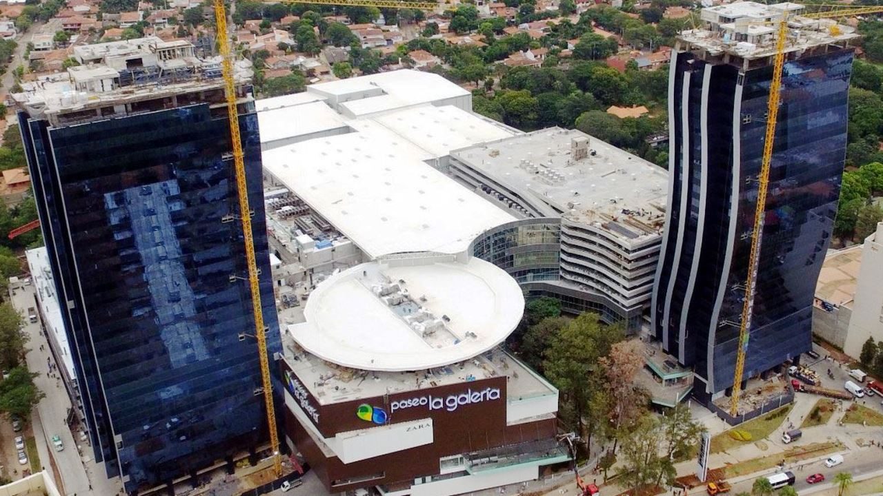 Paseo La Galería Centro Comercial y Torres